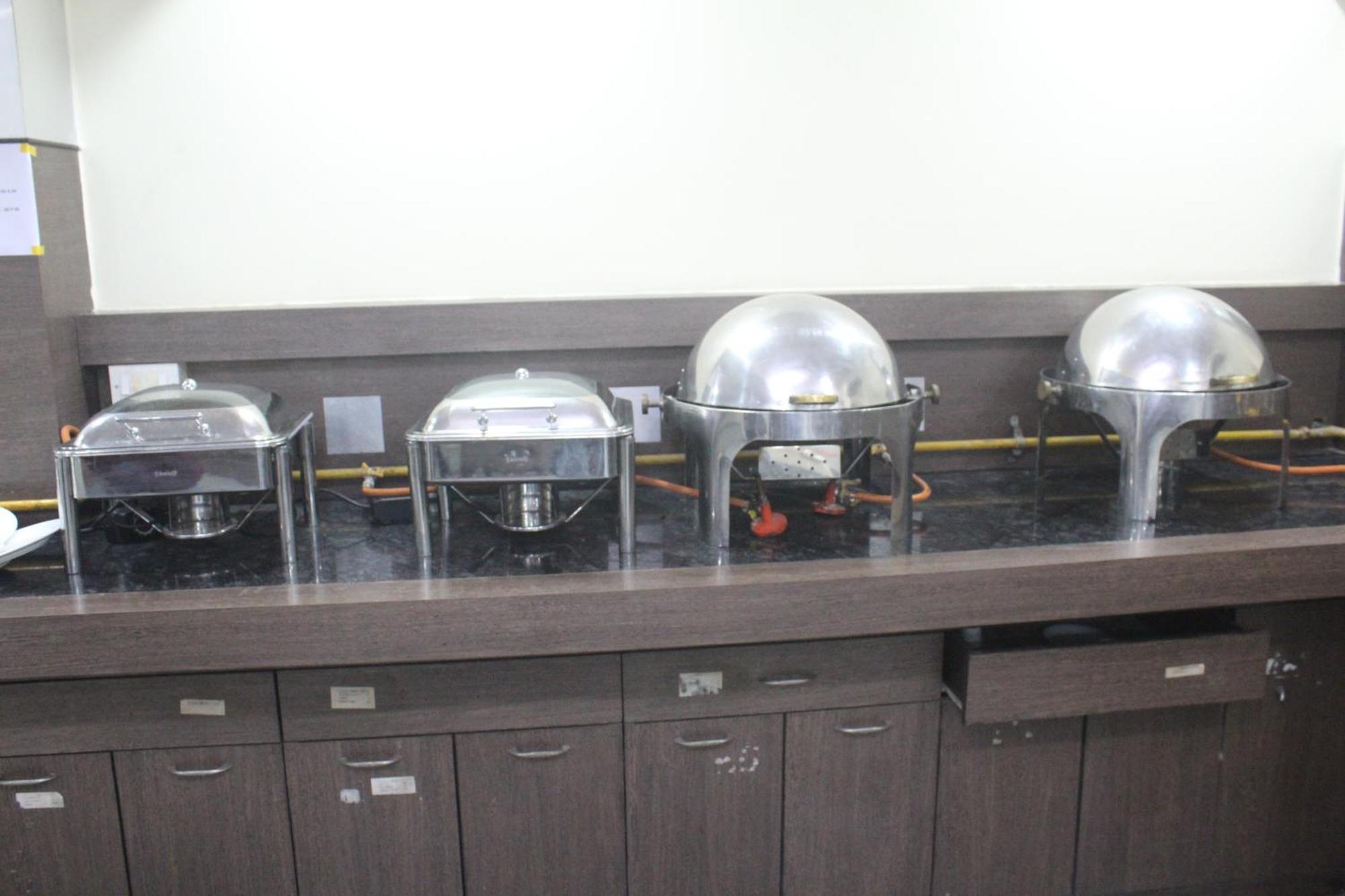 Hotel Western Court Boisar 外观 照片