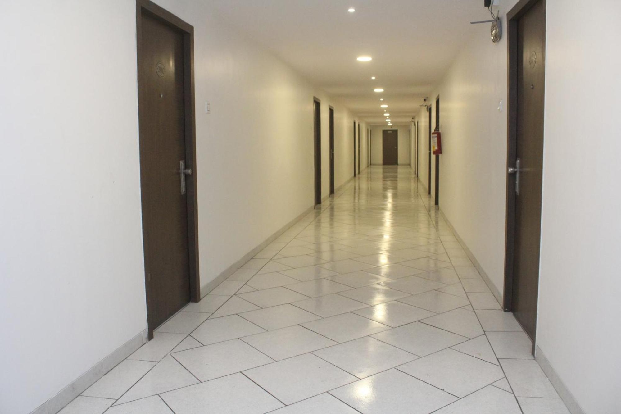 Hotel Western Court Boisar 外观 照片